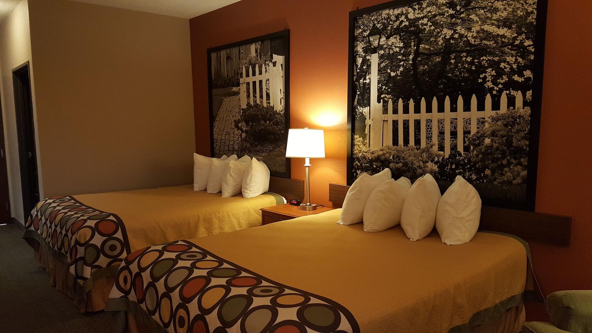 Super 8 By Wyndham Central City Εξωτερικό φωτογραφία