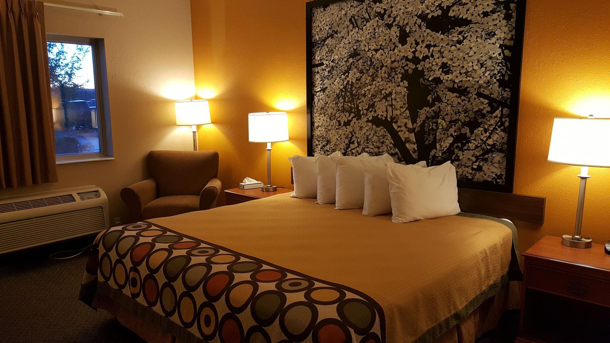 Super 8 By Wyndham Central City Εξωτερικό φωτογραφία